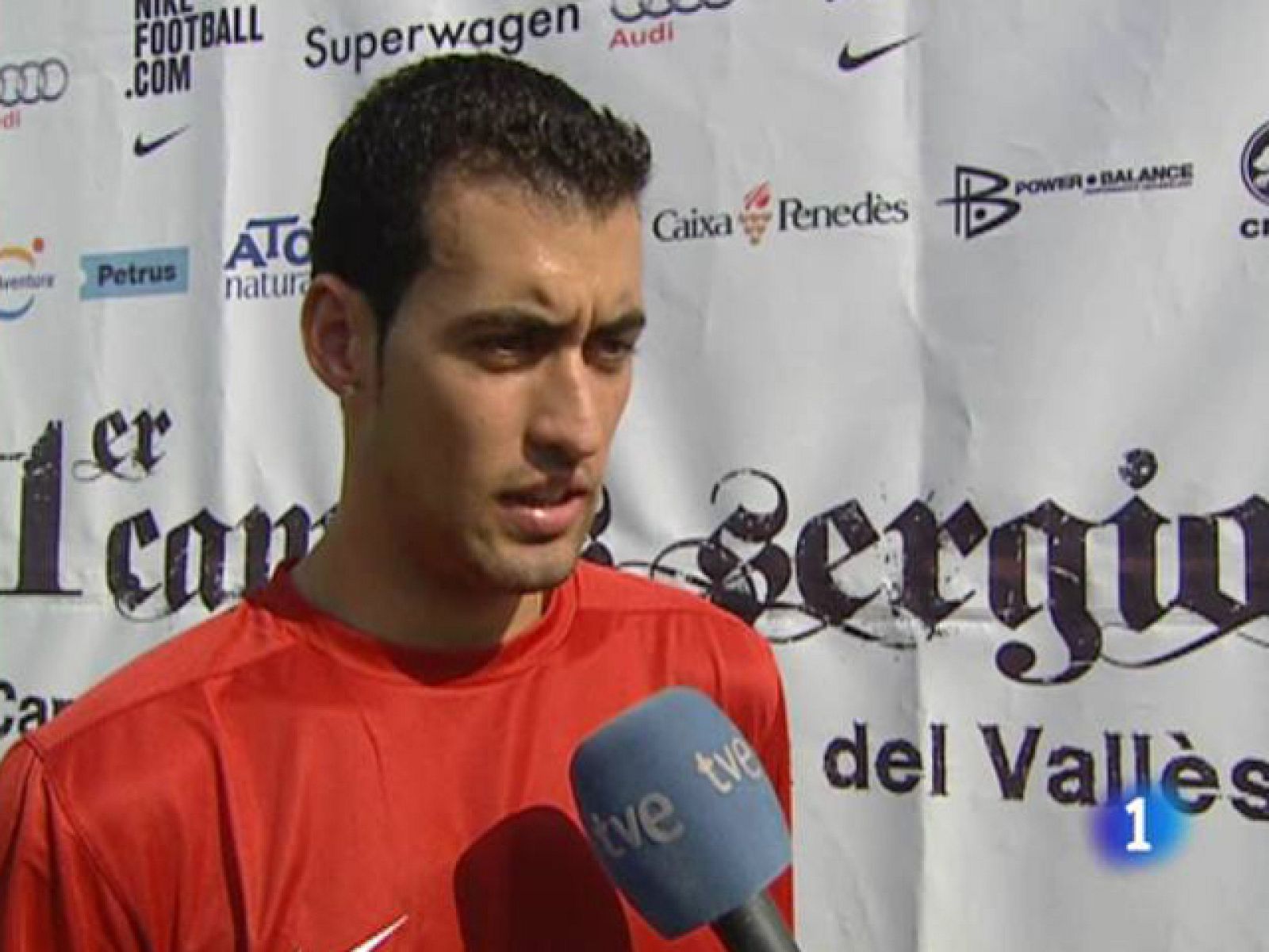 Busquets, con ganas de vacaciones | Ver