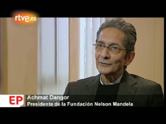 En portada - Palabras para Mandela:A. Dangor