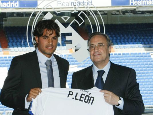  - El R. Madrid presenta a Pedro León