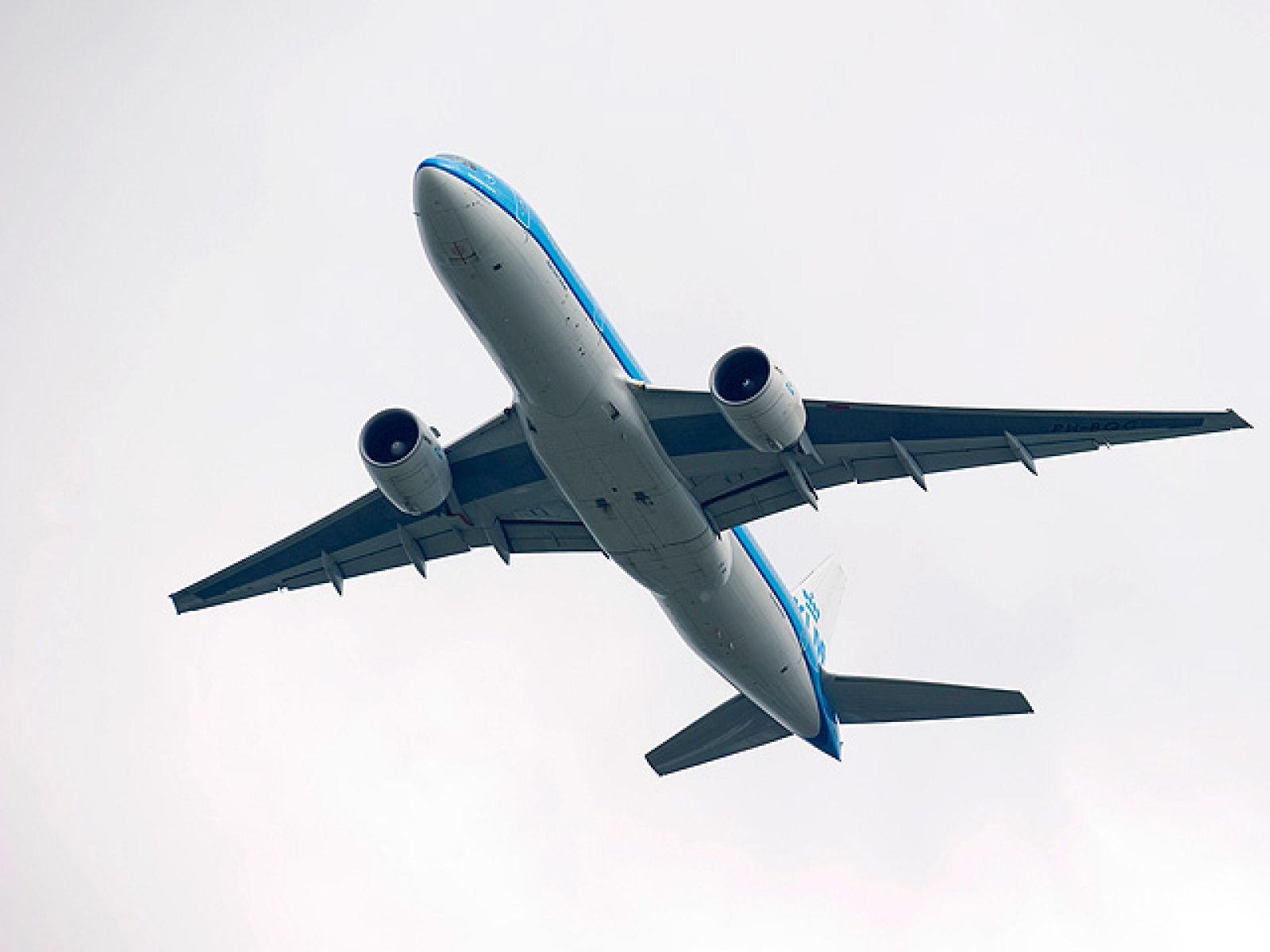 Retrasos por las bajas de los controladores