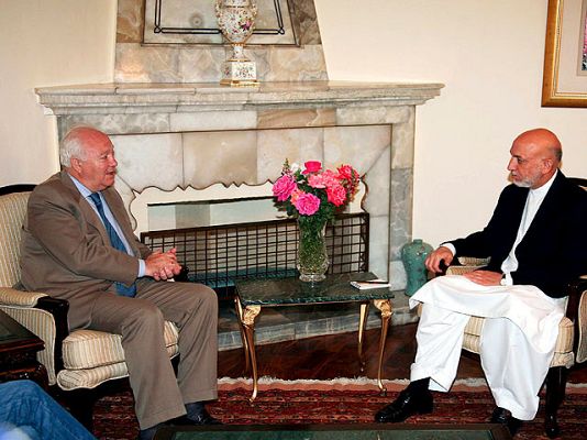 Telediario 1 - Telediario en 4' - 18/07/10