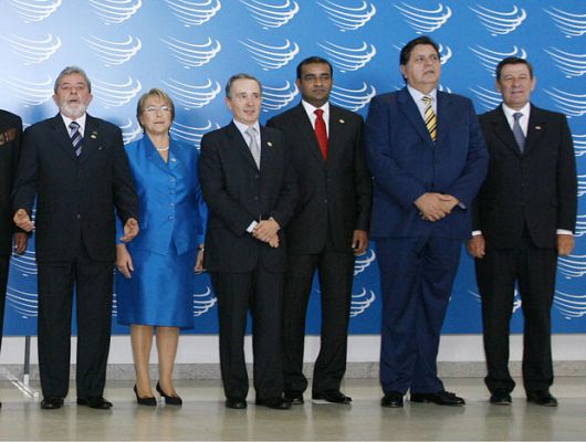 En portada - Perú, al pie de las cumbres