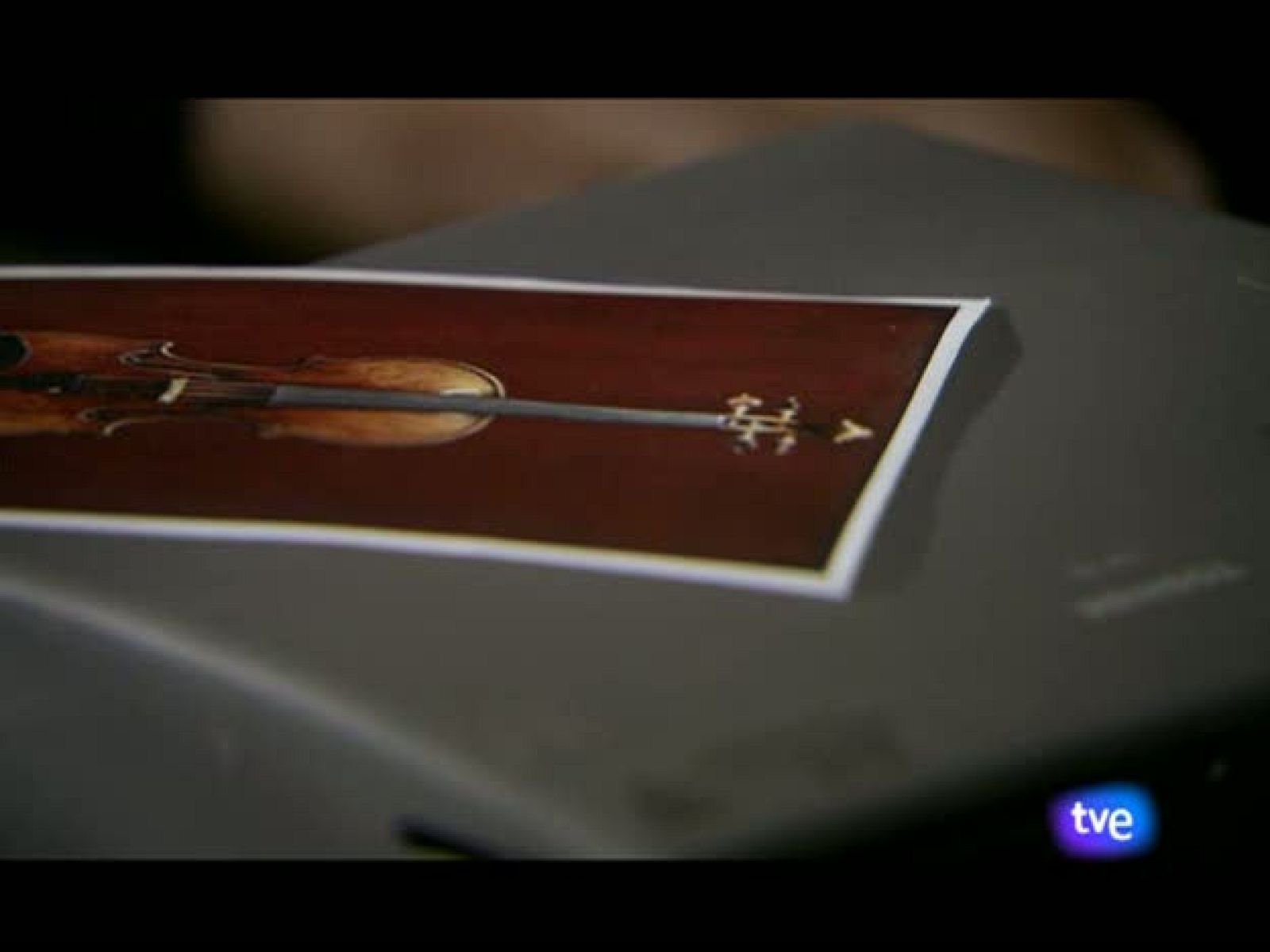 Guante blanco - Capítulo 3 - Guante blanco | Ver