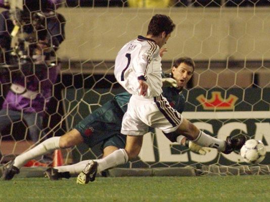 Deportes en el Archivo de RTVE - Gol de Raúl en la Final Intercontinental en 1998