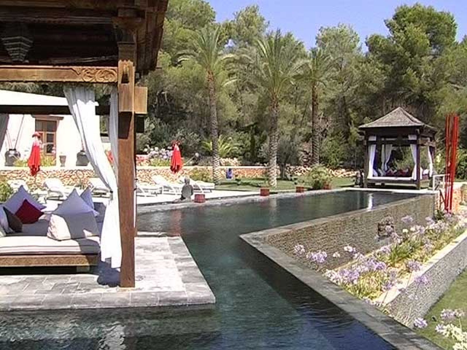 Comando Actualidad - Vacaciones en Ibiza - Comando Actualidad | Ver