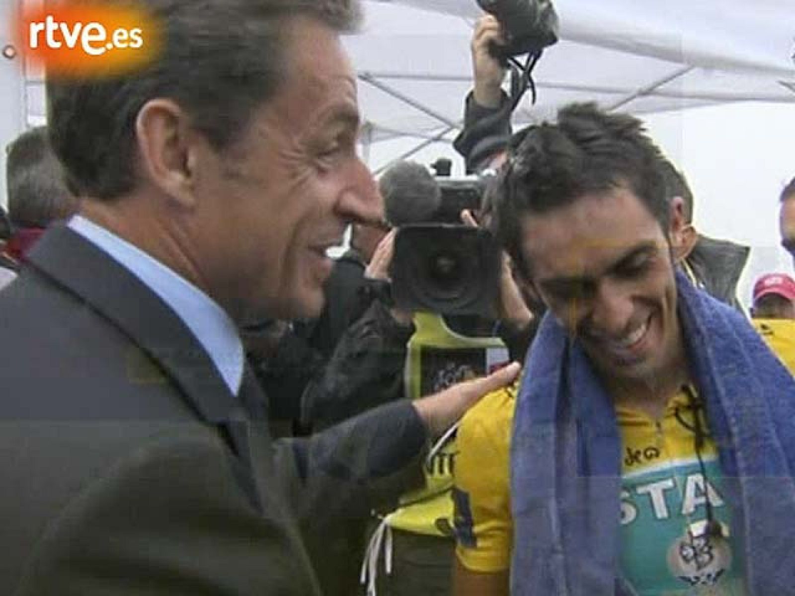 Sarkozy, a Contador: "¡Bravo, España!" | Ver