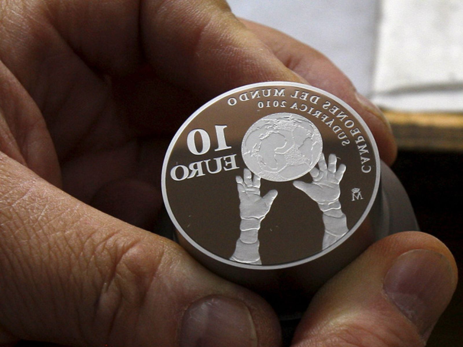 La casa de la Moneda va a emitir una moneda de plata y otra de oro para conmemorar el triunfo de la selección española en el Mundial de Sudáfrica