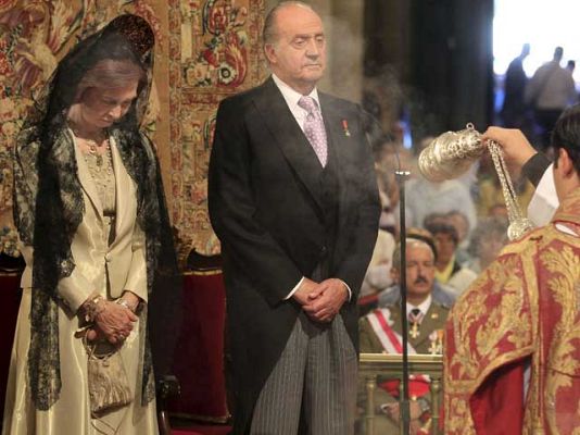  - Los Reyes presiden Día Apostol