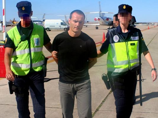  - Francia entrega a Olarra Guridi