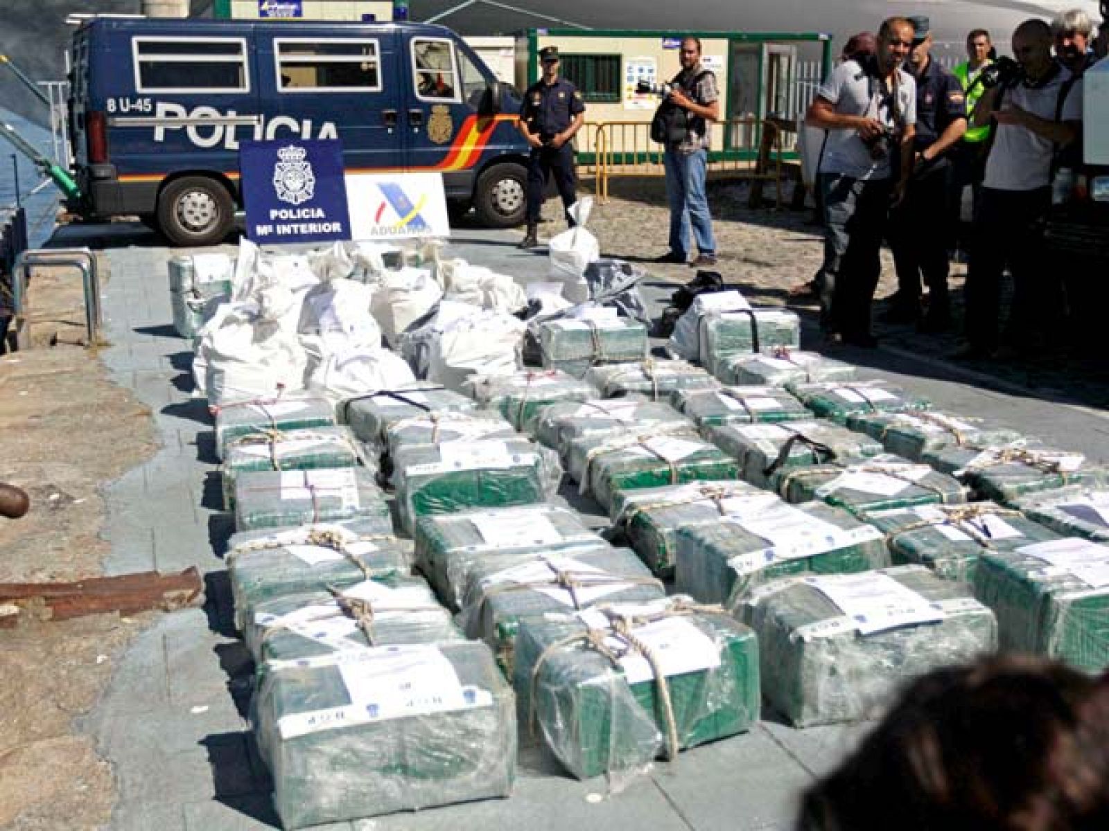 El GEO intercepta en alta mar un velero cargado con más de una tonelada de cocaína | Ver