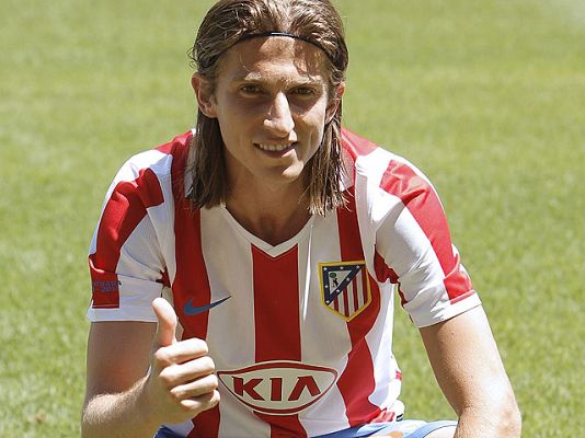  - El Atlético presenta a Filipe Luis