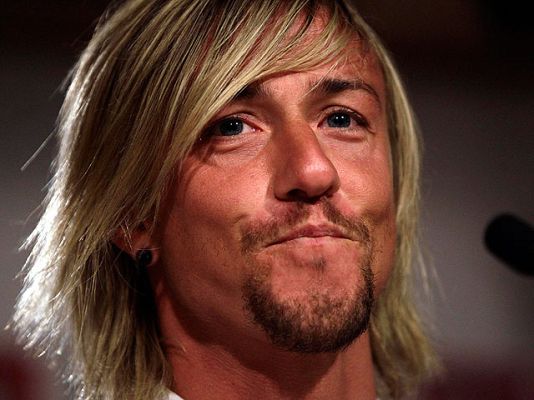  - Guti, en Turquía; Raúl, en Alemania