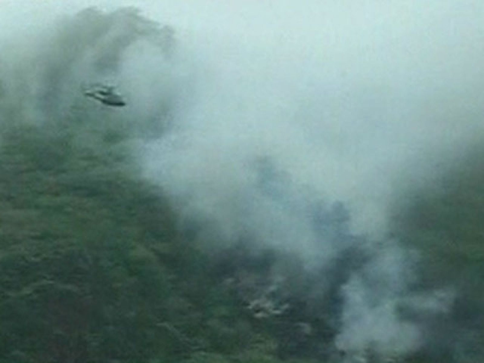 Un avión de Pakistán con más de 150 personas a bordo se ha estrellado este miércoles en las colinas cercanas a la capital, Islamabad. El avión perdió el contacto con la torre de control a las 6.43 hora española peninsular cuando las condiciones temp