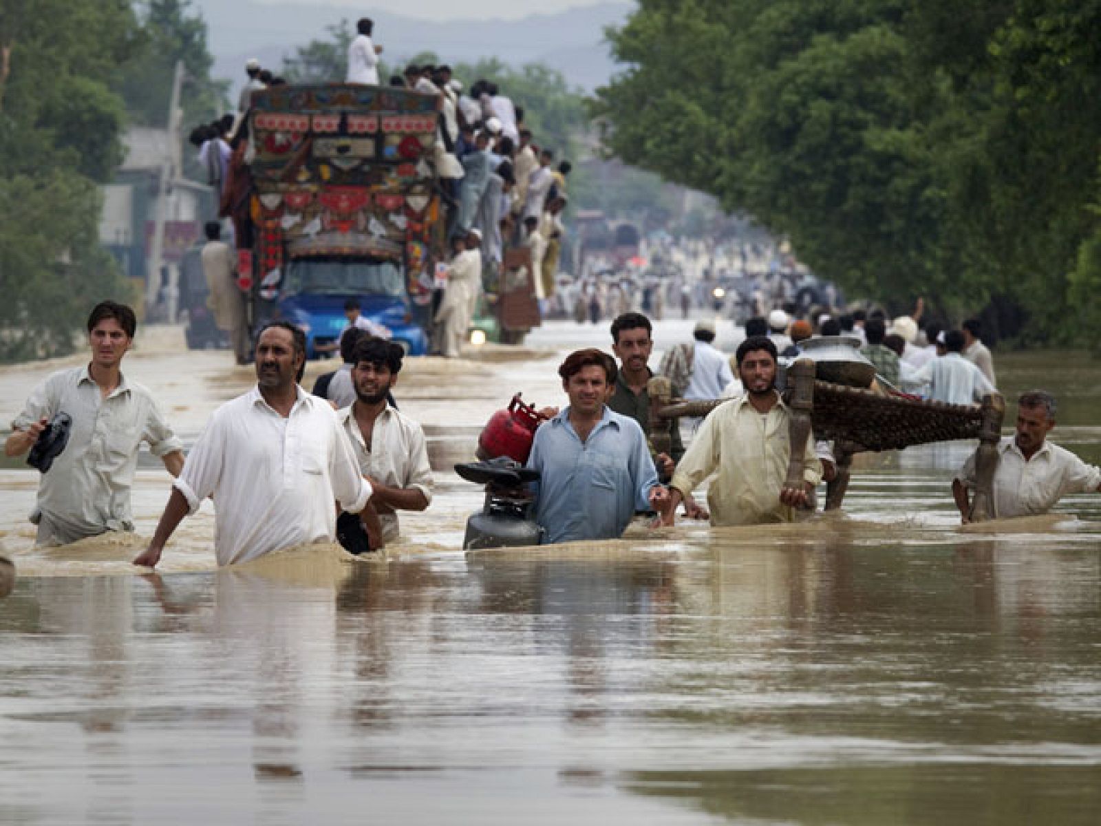 Las lluvias monzónicas dejan más de 300 muertos en Pakistán
