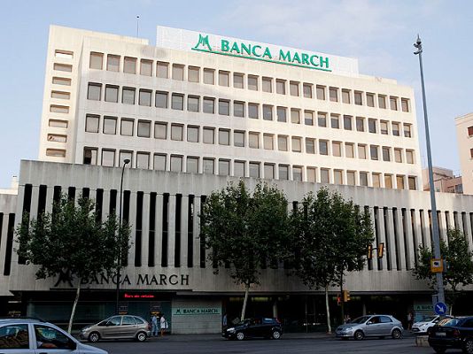 Informe Semanal - La banca aprueba el examen