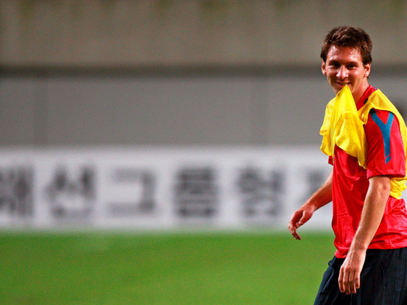 El Barça cede a las presiones coreanas | Ver