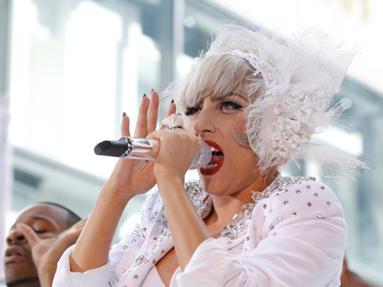 Lady Gaga, incono mundial, de nuevo en las portadas