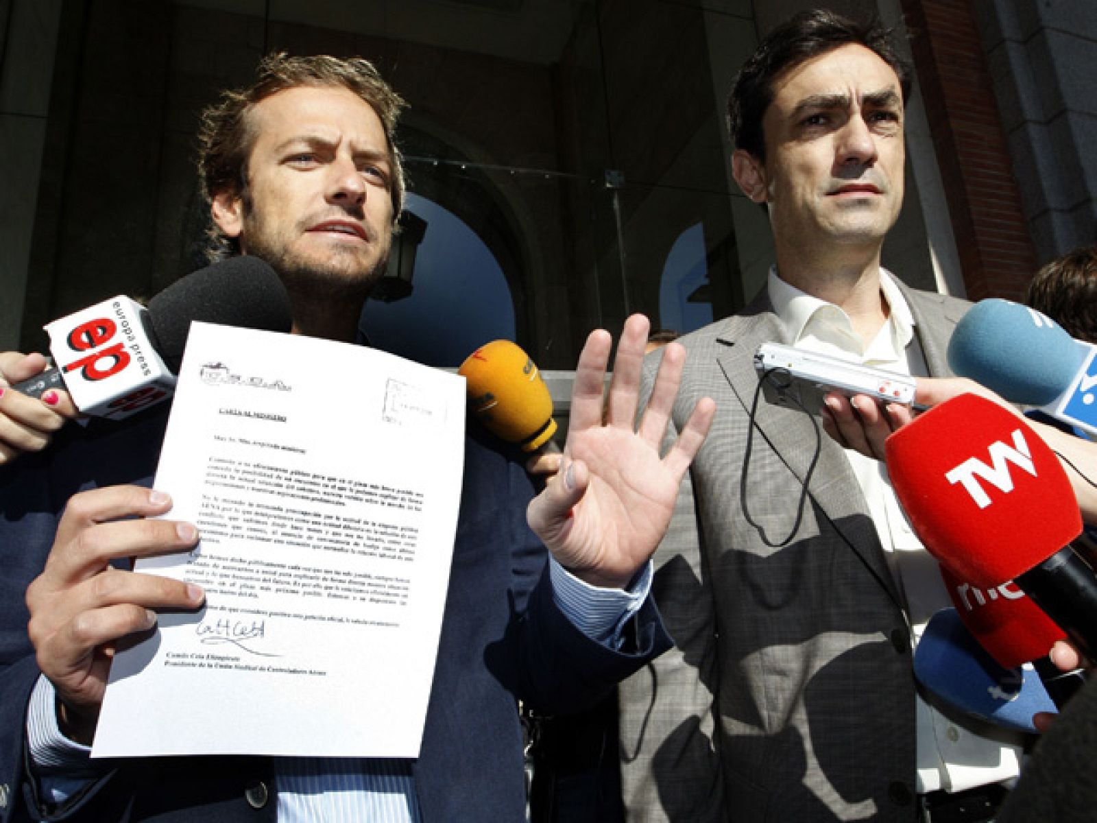 Los controladores solicitan a Blanco una reunión de "45 minutos" | Ver