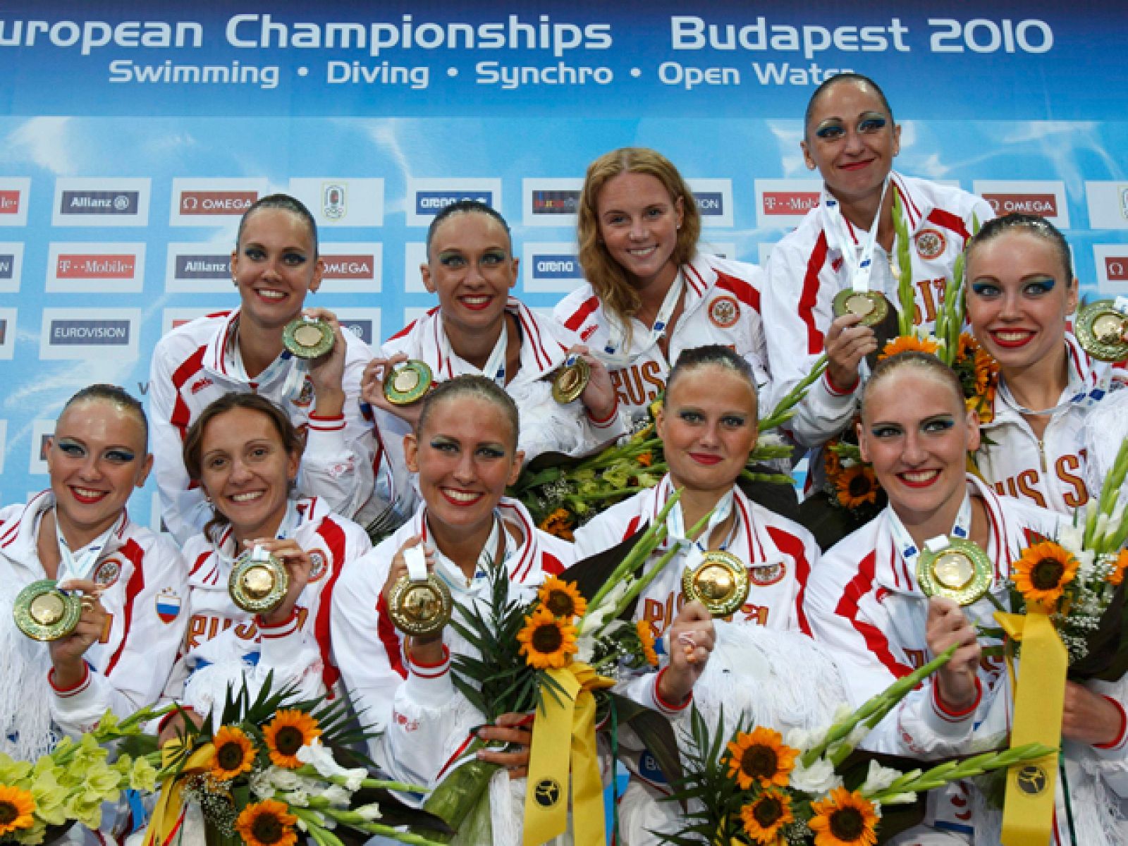 Rusia ha subido a lo más alto del podio en la final por equipos de natación sincronizada.