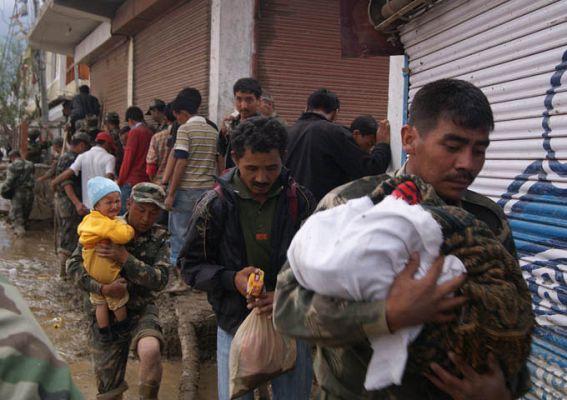  - Evacuación en Cachemira