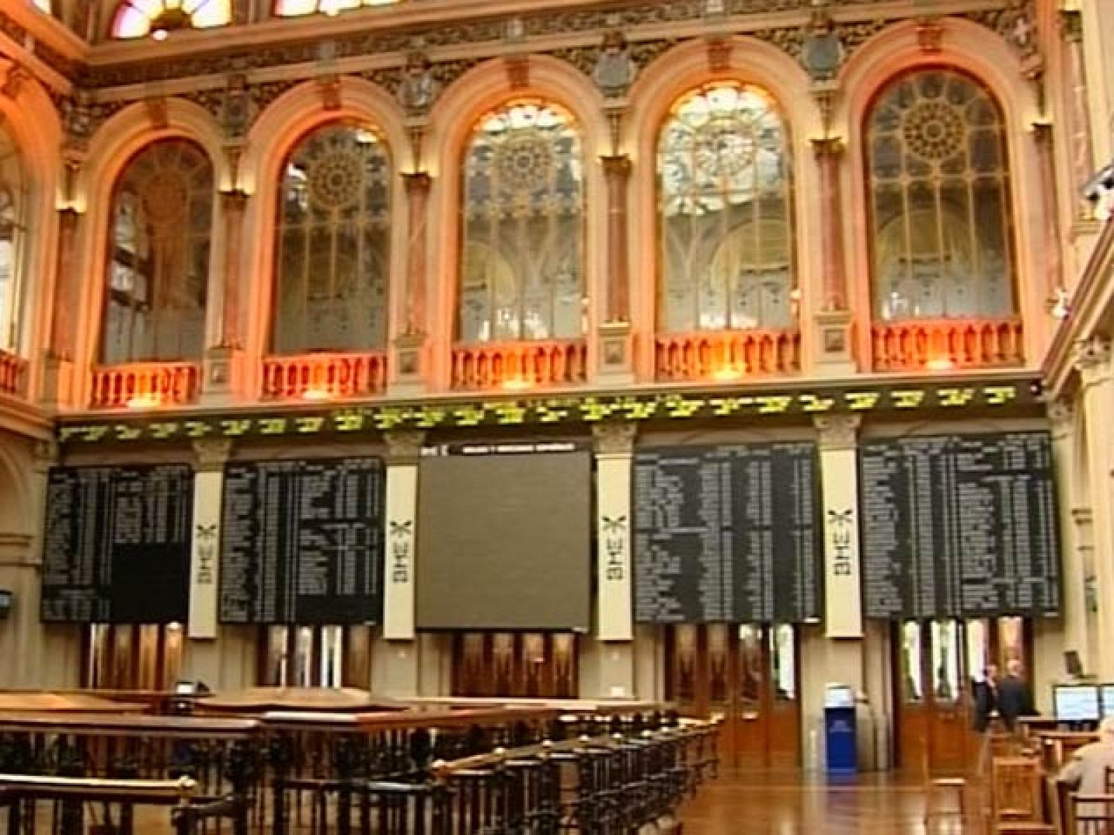 El Ibex 35 sube un 1,52% y recupera el nivel de los 10.800 puntos | Ver