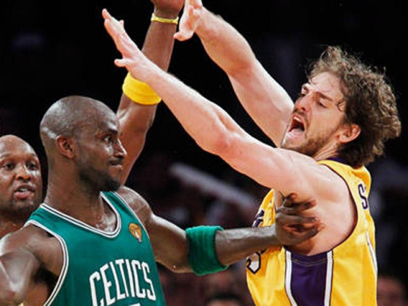 Europa acogerá dos partidos de liga de la NBA a partir de 2011, un signo de la apertura que está viviendo la mejor liga de baloncesto del mundo.