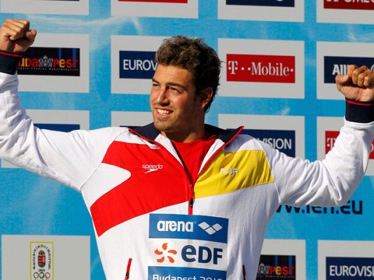  - Muñoz, oro en los 50m mariposa