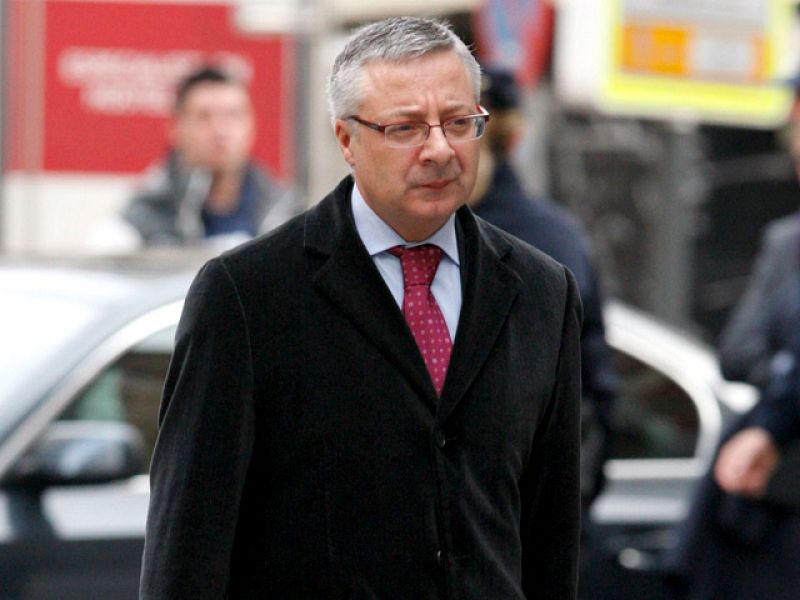 Blanco valora la retirada de la amenaza de huelga de los controladores