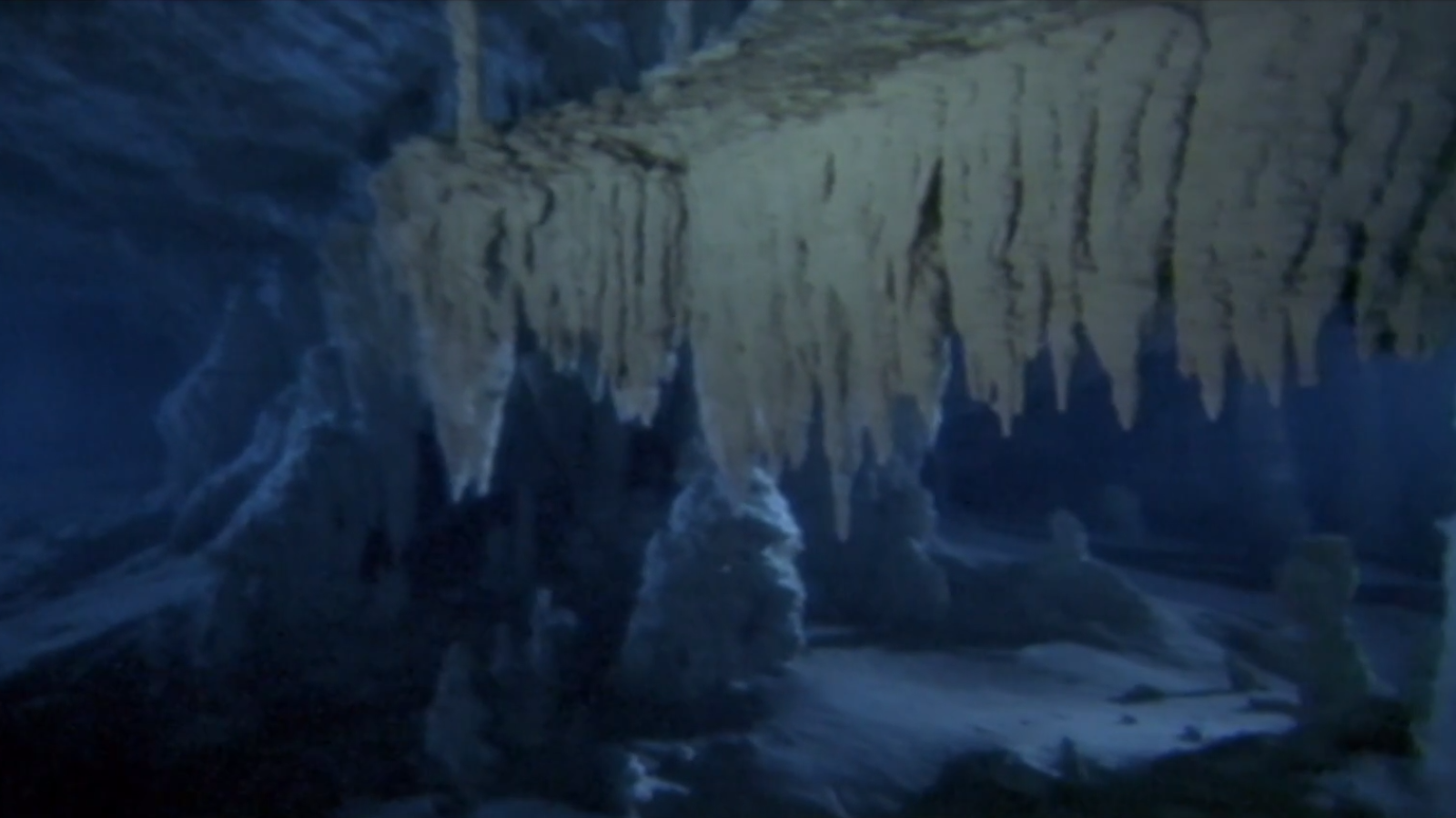 Al filo de lo imposible - Cenotes - Al filo de lo imposible | Ver