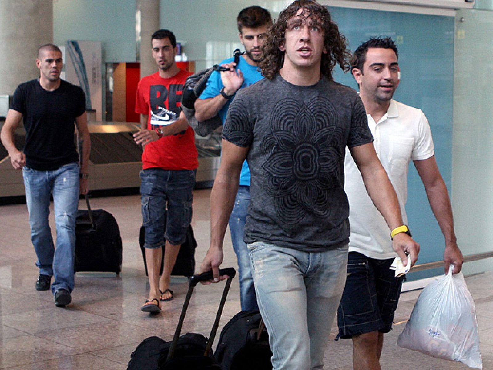 Los internacionales españoles del Barcelona ya se han incorporado a los entrenamientos del club azulgrana y, aunque no jugarán la ida de la Supercopa, el Sevilla no se fía de su rival.