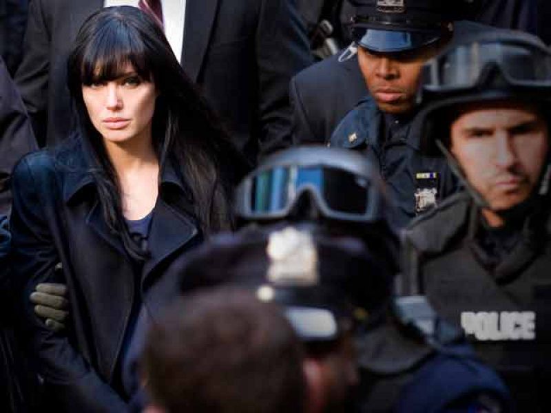 Tráiler: 'Salt', con Angelina Jolie