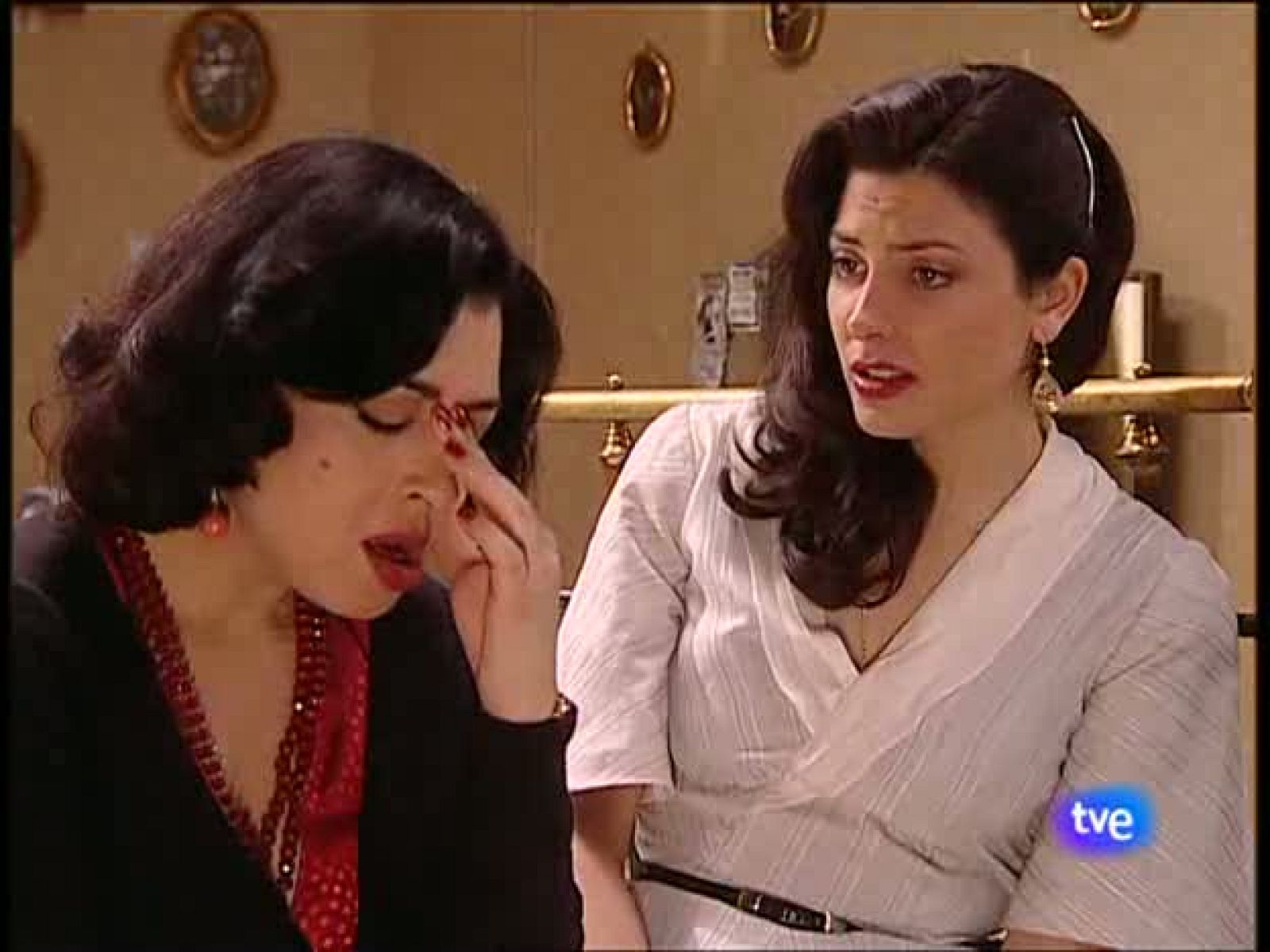 Amar en tiempos revueltos - T5 - Capítulo 241 - Amar en tiempos revueltos | Ver