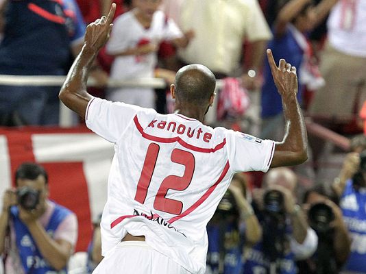  - Kanouté sentencia al Barça 3-1