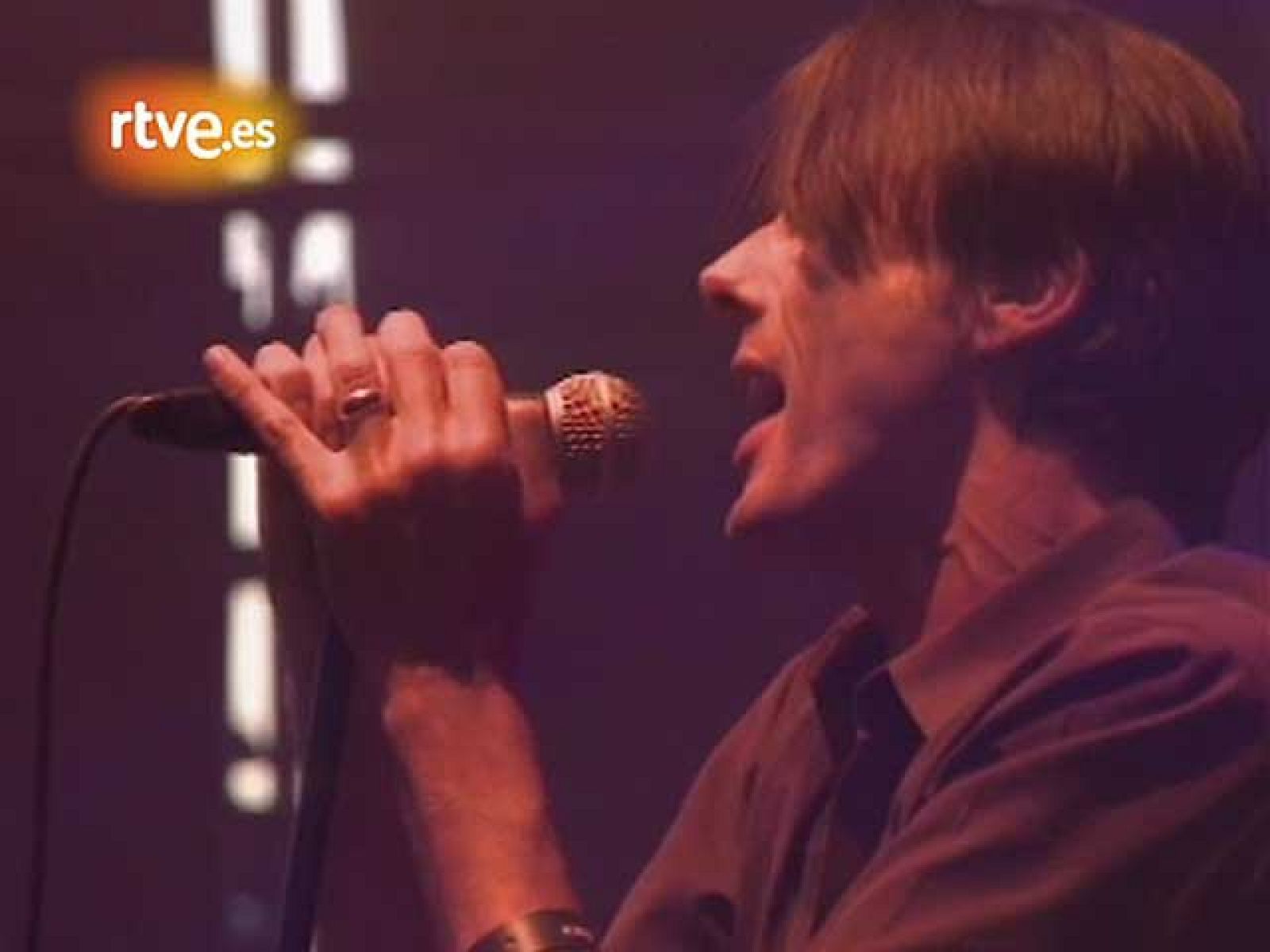 Sonorama 2010 - Actuación de Brett Anderson | Ver