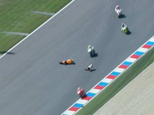  - Dovizioso, a punto de ser arrollado