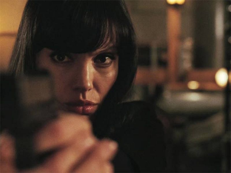 Escena de 'Salt': Angelina Jolie intenta escapar | Ver