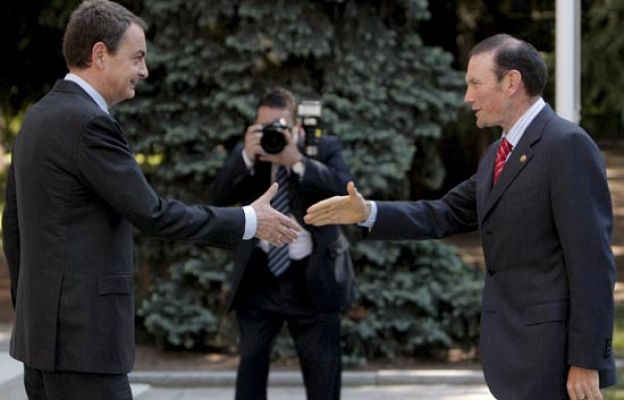  - Zapatero recibe a Ibarretxe