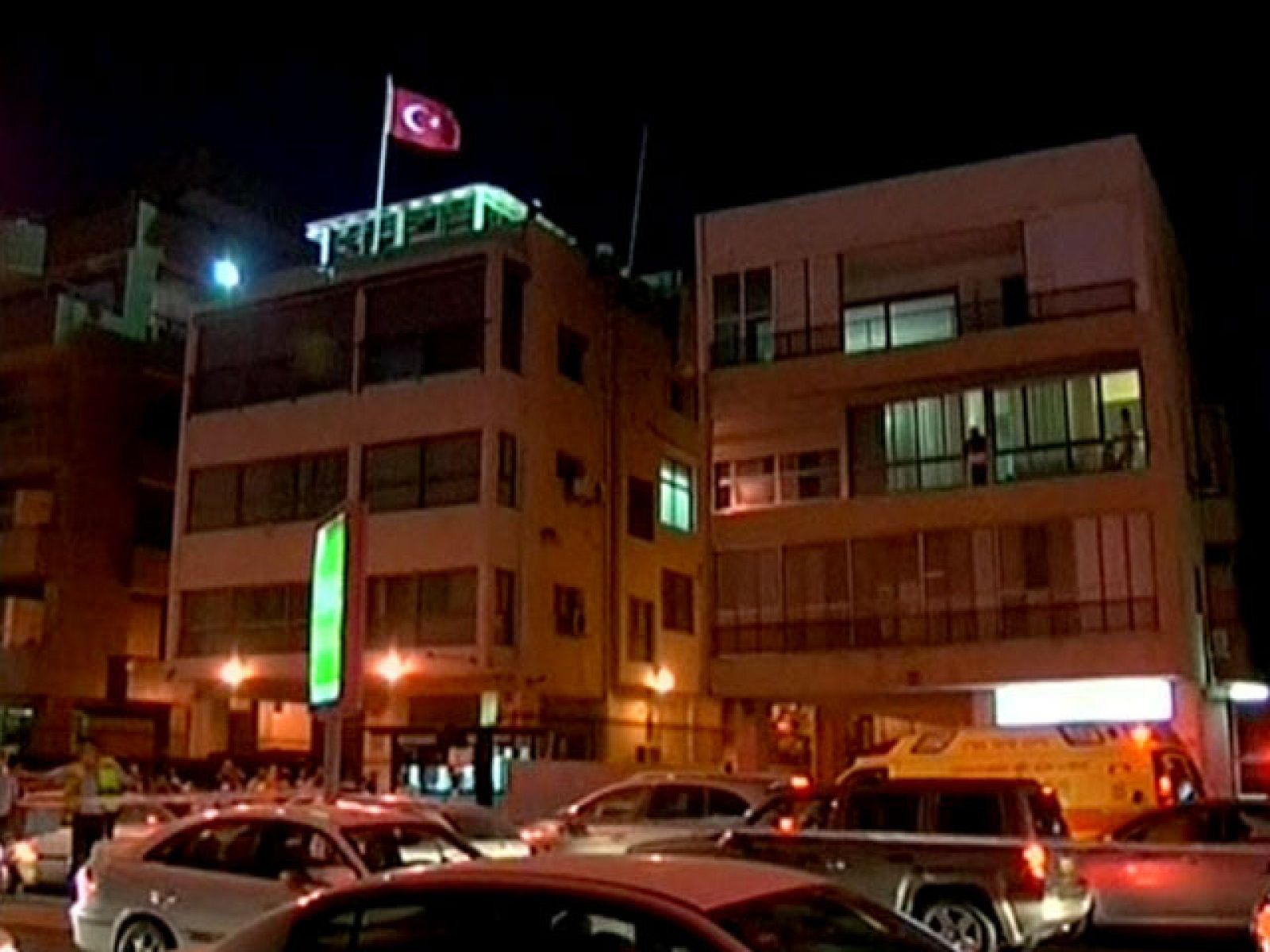 Un palestino toma dos rehenes en la embajada turca de Tel Aviv | Ver