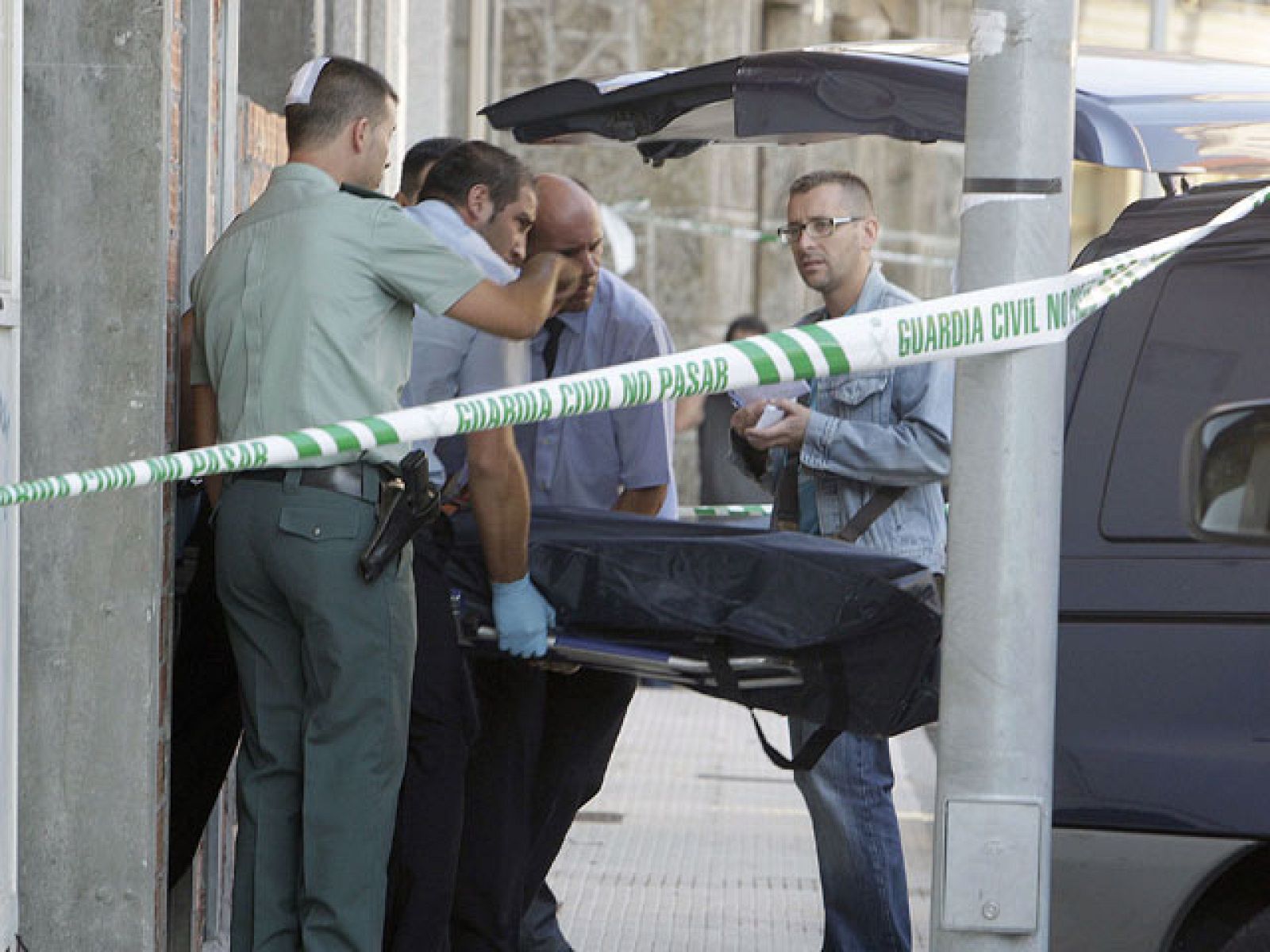Un Guardia Civil muere en A Cañiza, Pontevedra, al frustrar un robo | Ver