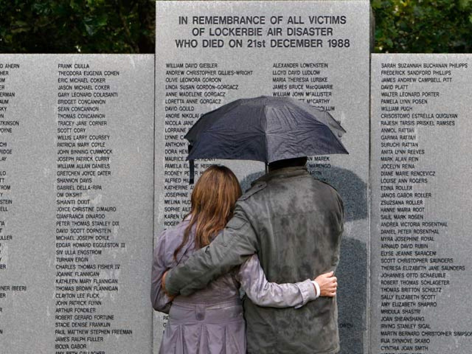 Se cumplen doce meses desde la liberación del único condenado por el atentado de Lockerbie, un hecho que provocó indignación en Estados Unidos y que supuso la extradición a Libia del procesado con la excusa de que estaba enfermo terminal.