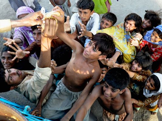  - España envía ayuda a Pakistán