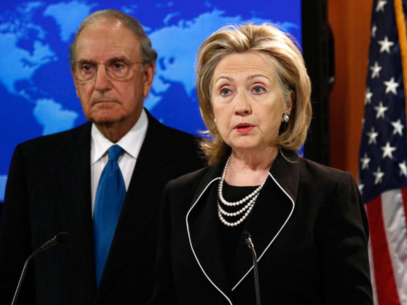 Hillary Clinton anuncia que israelíes y palestinos reanudarán las negociaciones de paz directas | Ver