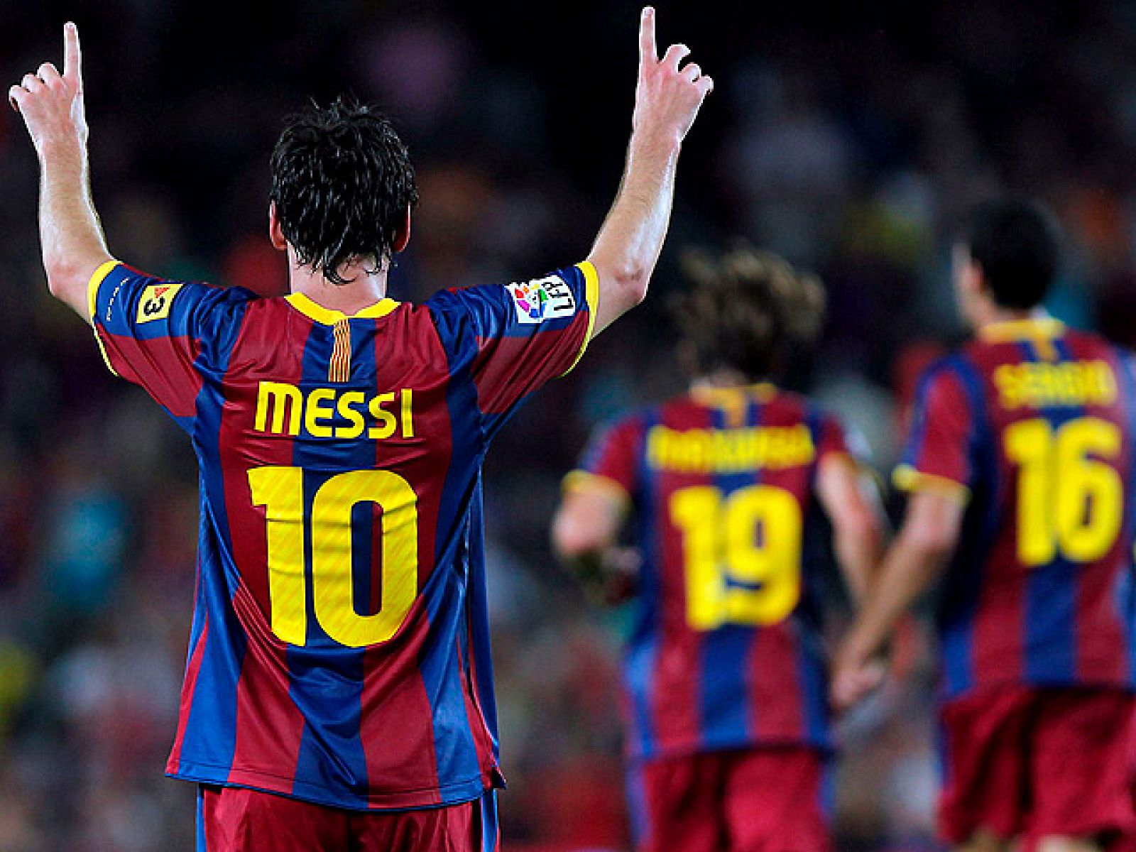 La vuelta a la eliminatoria llegó con la ejecución del tercer gol. Dani Alves se internó por la banda, se paró y se la puso en el área a Messi para que de forma brillante superara a Palop.