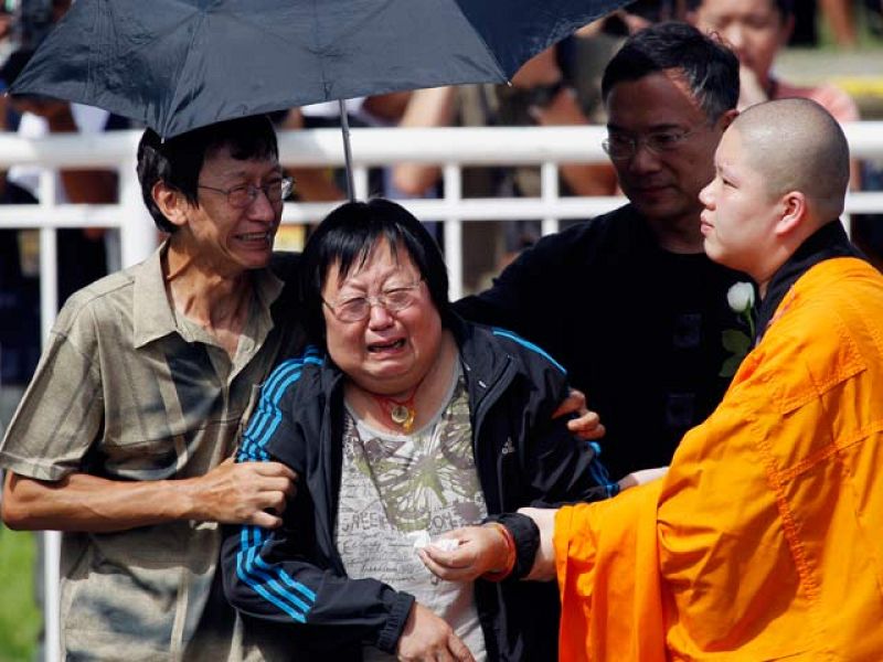 La Policía filipina ha reconocido errores en la preparación de los agentes que desarrollaron el asalto al autobús de turistas secuestrado en Manila, que se saldó con la muerte de ocho rehenes hongkoneses.