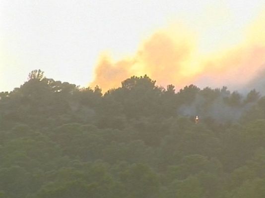  - Sigue activo el incendio de Ibiza