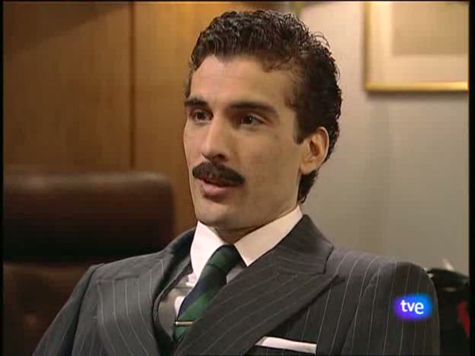 Amar en tiempos revueltos- Cap. 248