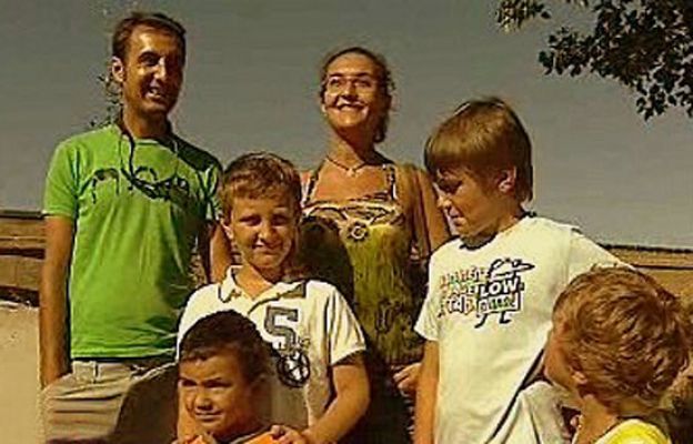 España Directo - Caravana de familias