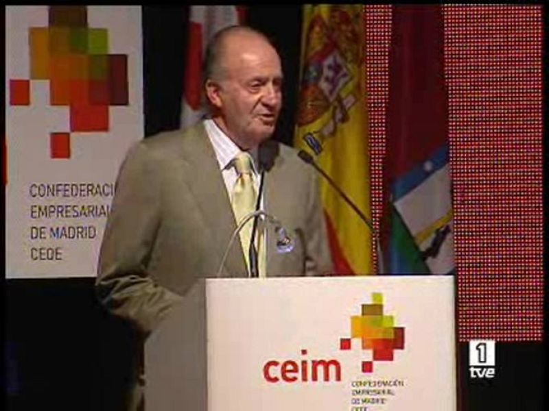 La patronal madrileña ha cumplido 30 años y el Rey ha estado presente para apoyar su trabajo.