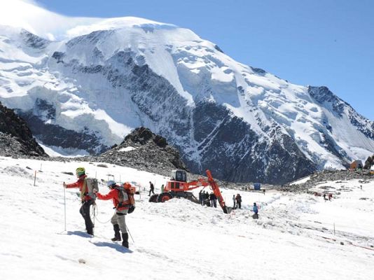  - Vaciando un lago glaciar