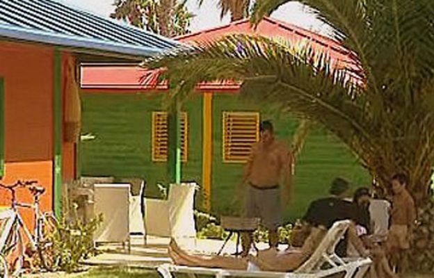 España Directo - De camping y de lujo